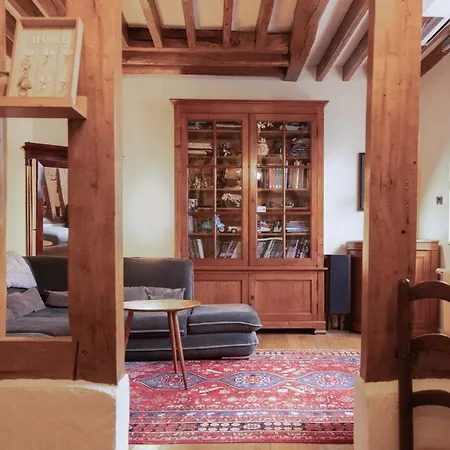 بيت للعطل House With Garden And Garage